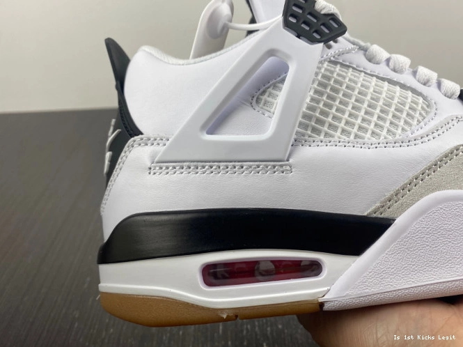SB DR5415-100 Jordan Retro 4 0707